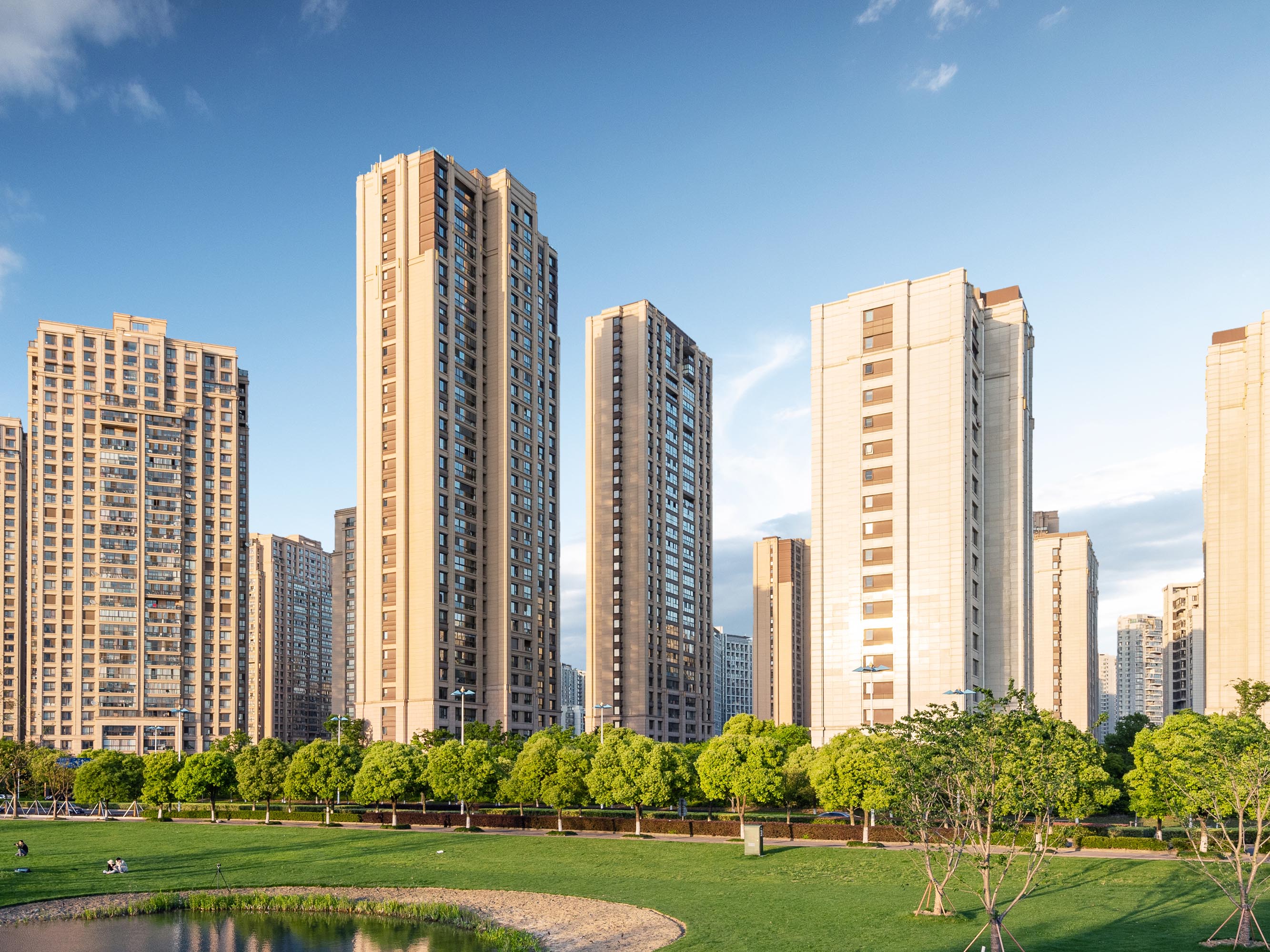 成都市住房和城鄉(xiāng)建設(shè)局成都市地方金融監(jiān)督管理局關(guān)于印發(fā)《成都市住宅工程質(zhì)量潛在缺陷保險試點(diǎn)實(shí)施辦法》的通知